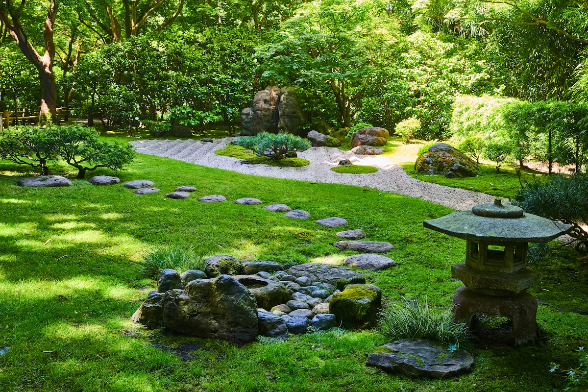 image-peaceful-zen-garden-with-lantern-stone-pathway-japanese-tea-garden (1) image-peaceful-zen-garden-with-lantern-stone-pathway-japanese-tea-garden (1)